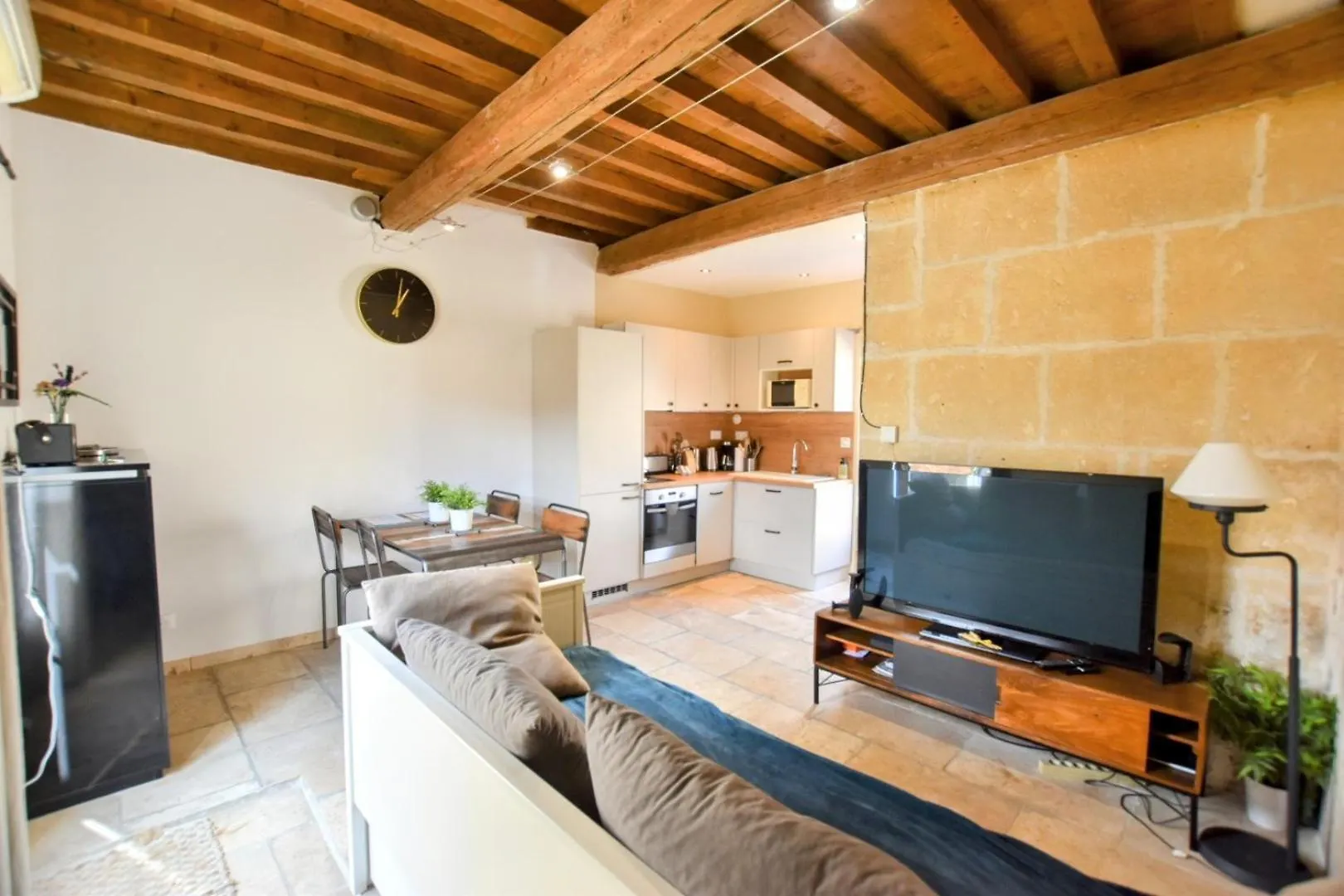 Ateliers, Terrasse - Parking - Clim Villa Arles